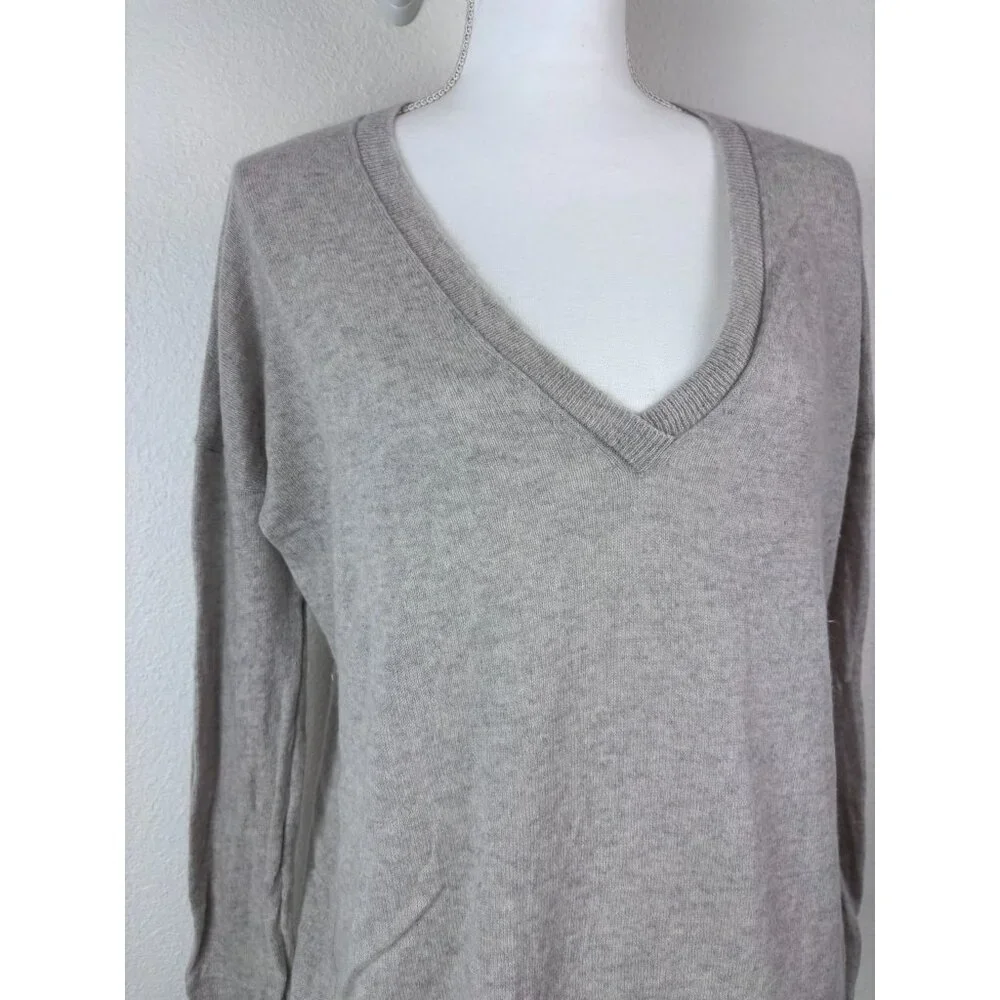 Joie women's medium grey‎ 100% cashmere v-neck sweater top lightweight